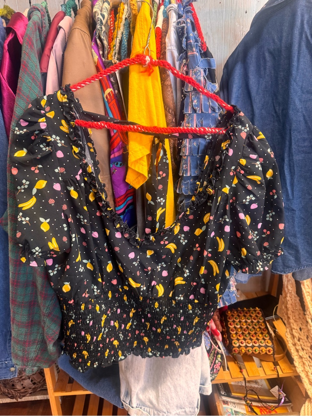 2XL women’s cropped fruit patterned blouse